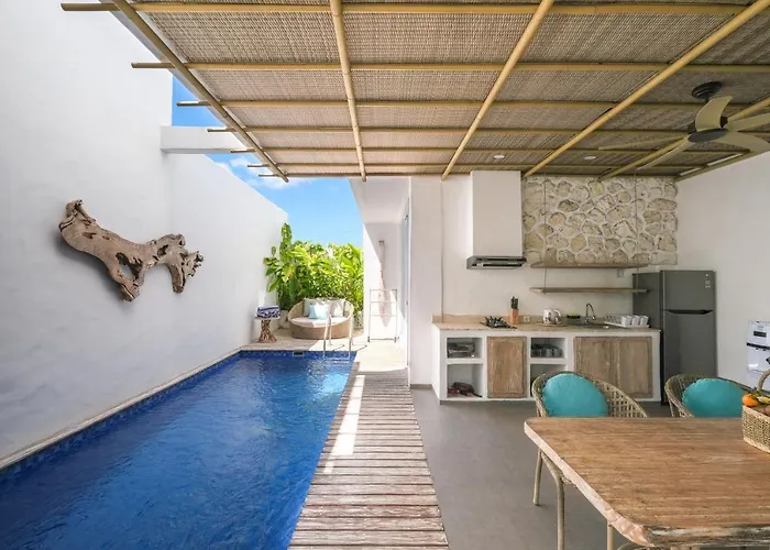 Lavana Jimbaran Villa *