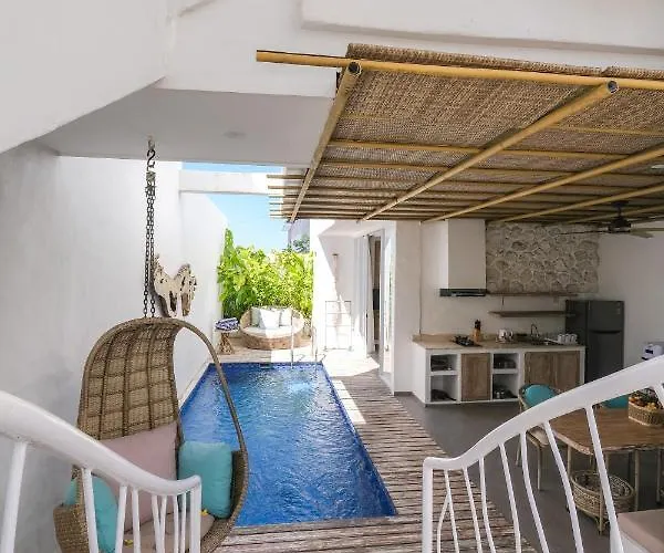 Lavana Jimbaran Villa *